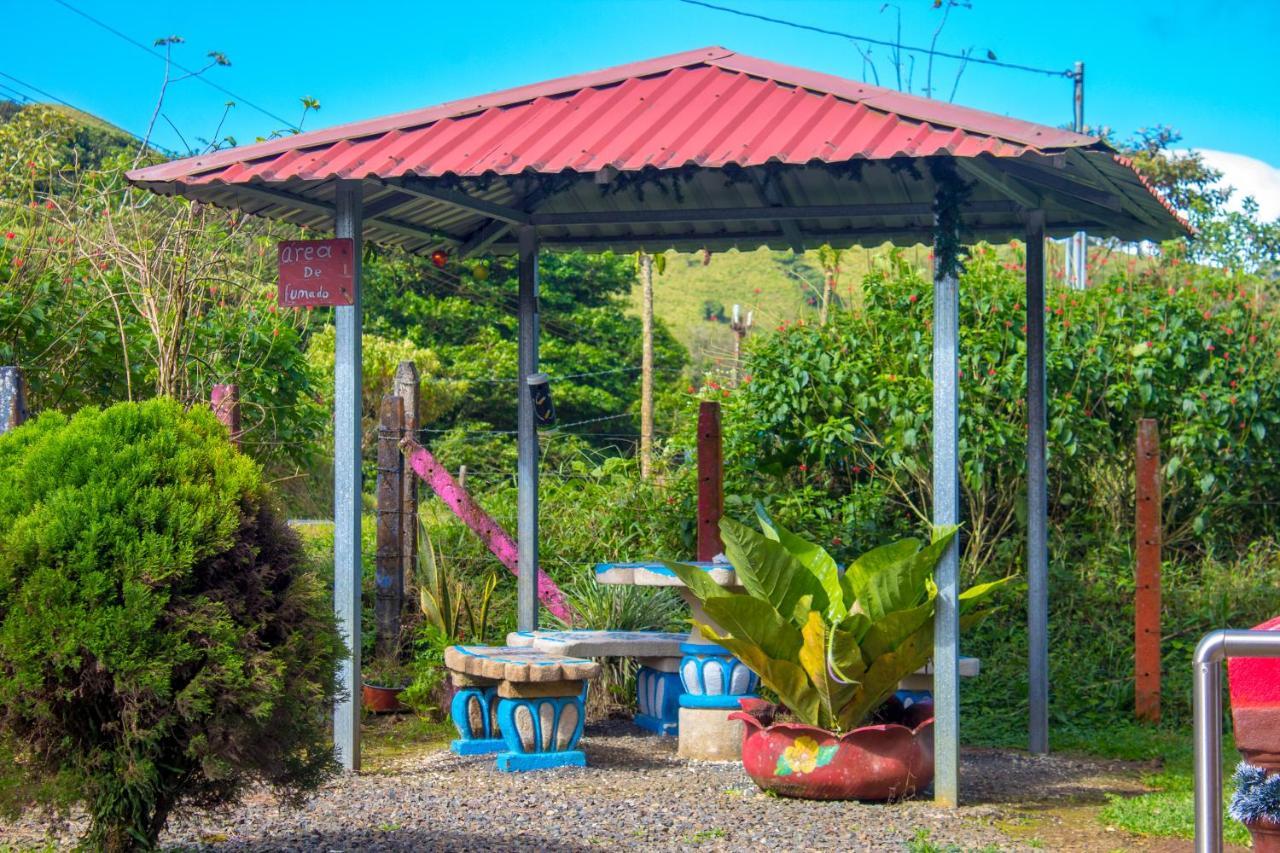 ביחגואה Cabinas Cascada Rio Celeste מראה חיצוני תמונה